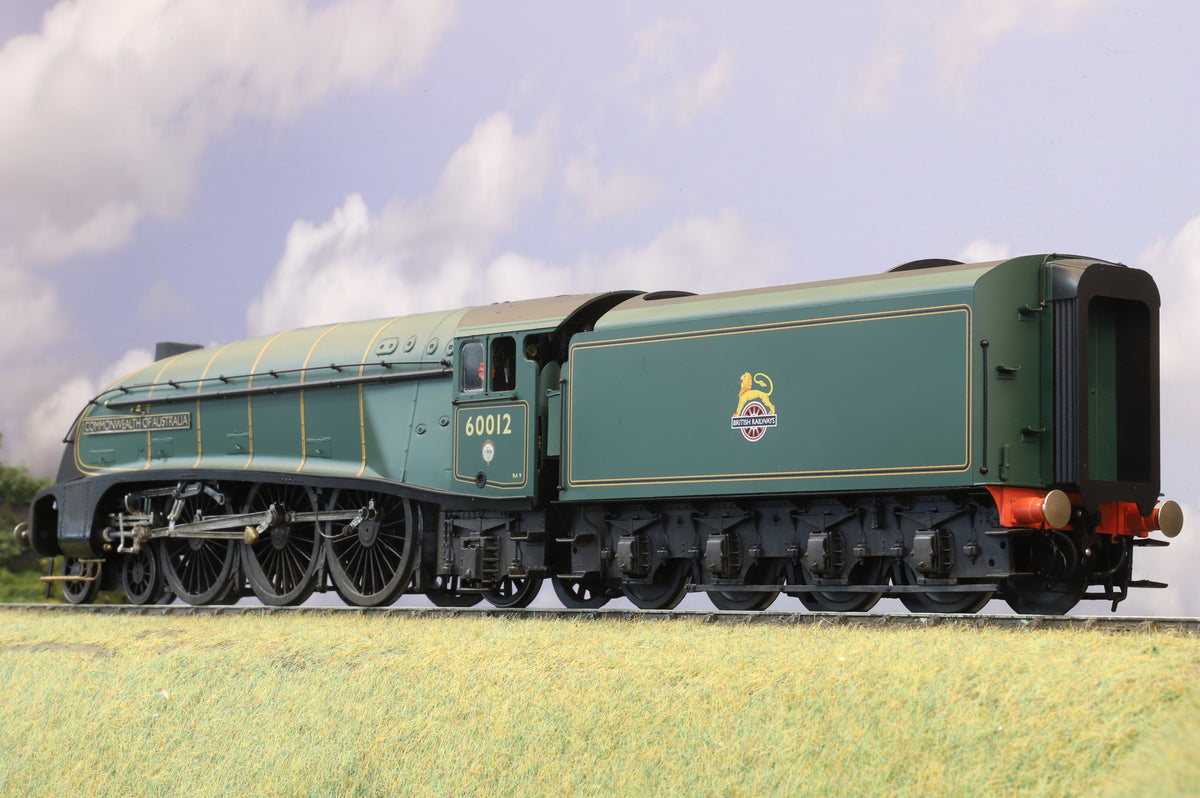 Hattons Finescale O Gauge Class A4 No. 60012 'Commonwealth of Australia' BR Green Early Emblem, Weathered (Collection Only)