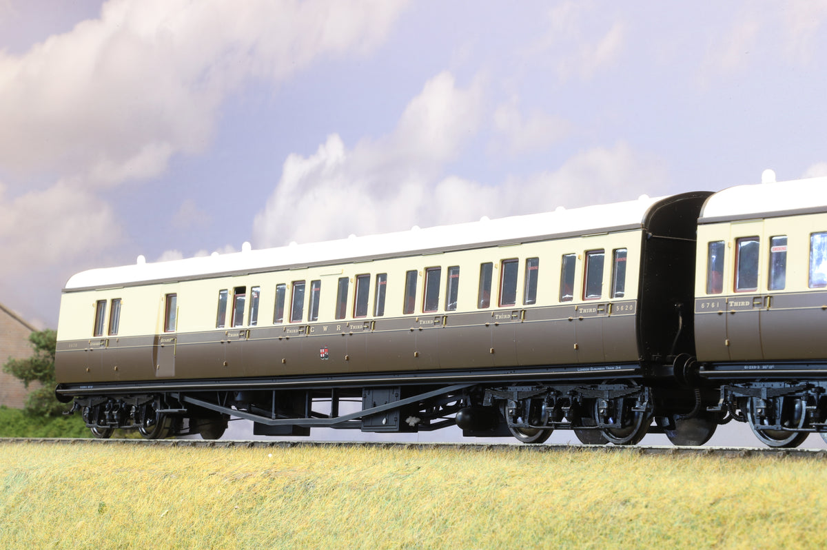 Lionheart Finescale O Gauge Suburban B Set Pair GWR Chocolate &amp; Cream