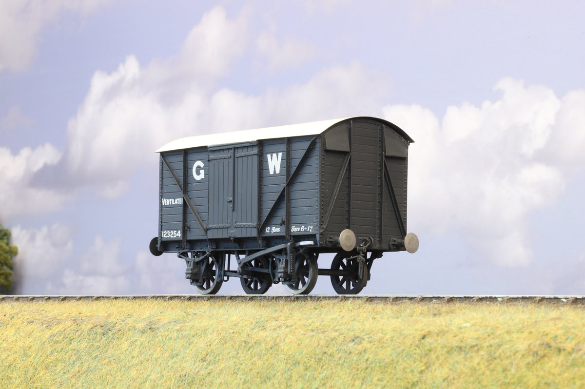 DJB Finescale O Gauge (Kit-Built) GWR 12 Ton Ventilated Box &#39;123254&#39;