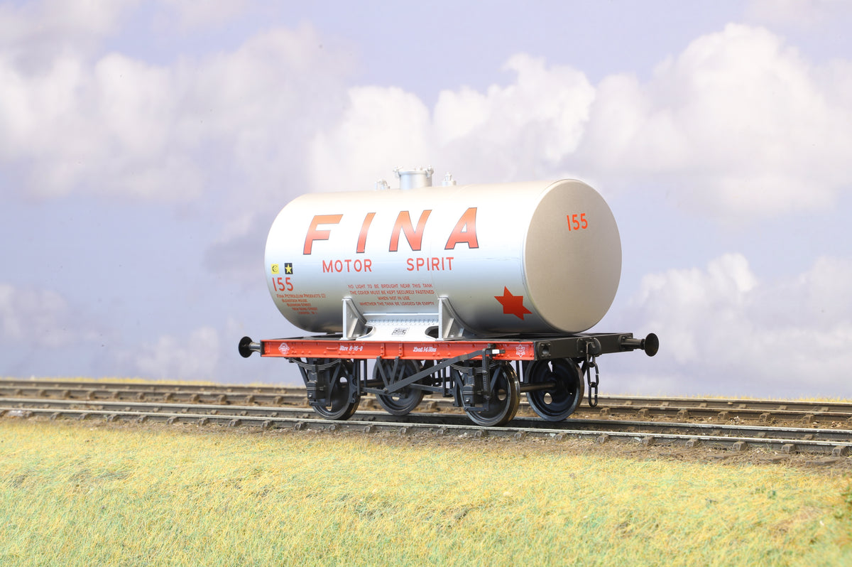 Dapol Finescale O Gauge Class A Anchor Mounted Tank 'FINA' No. 155