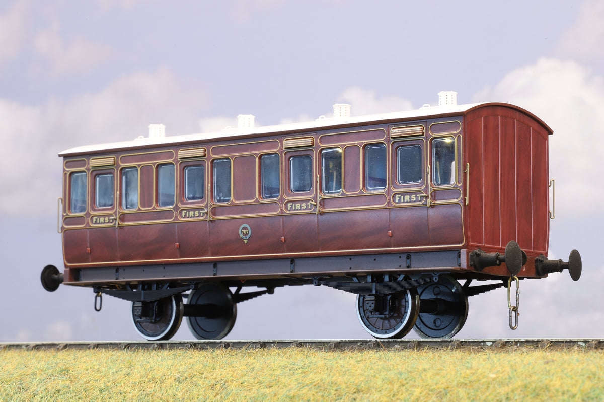 Dapol Finescale O Gauge Stroudley 4-Wheel Suburban First (Oil Lit)