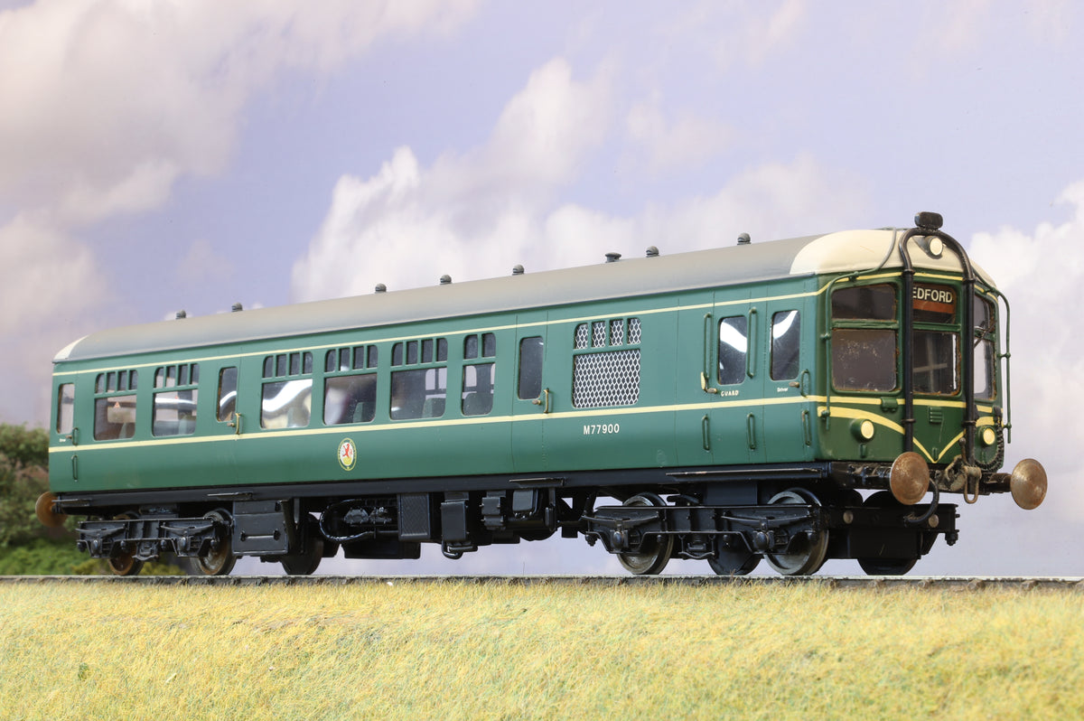Kit-built Finescale O Gauge Derby Lightweight Single Car DMU BR Green (Speed Whiskers)