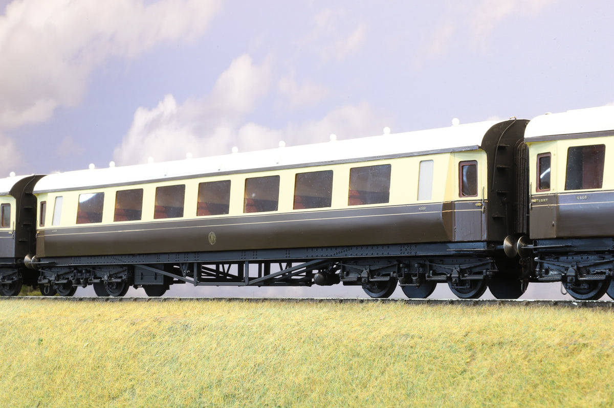 Kit-built Finescale O Gauge Rake of Nine GWR Centenary Coaches