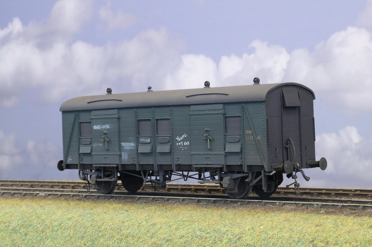 Slater's Finescale O Gauge (Kit-Built) ex-SECR/SR Maunsell 4 Wheel PMV No. S12845 BR Green