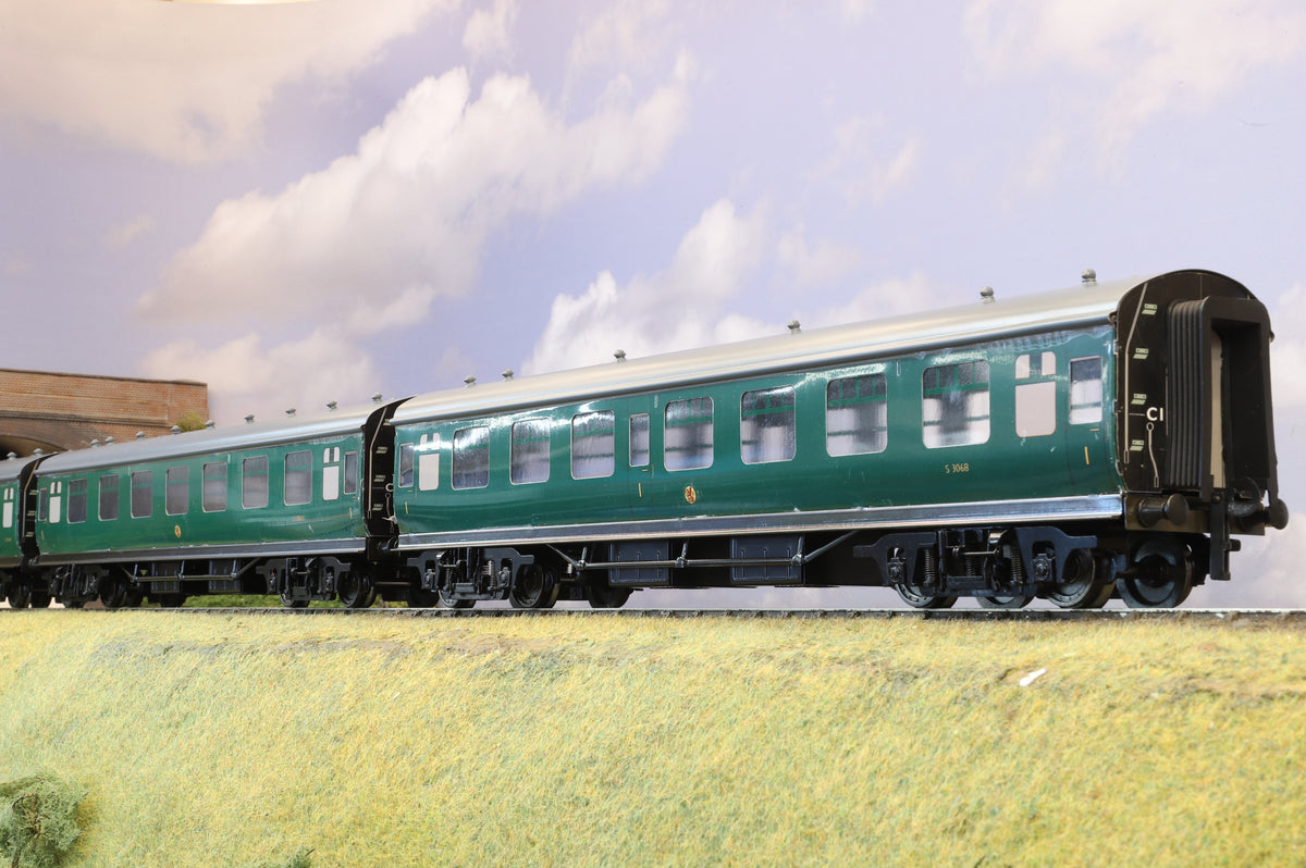 Ace Trains Coarse Scale BR Mk1 Three Coach Set Green (2-/3-Rail)