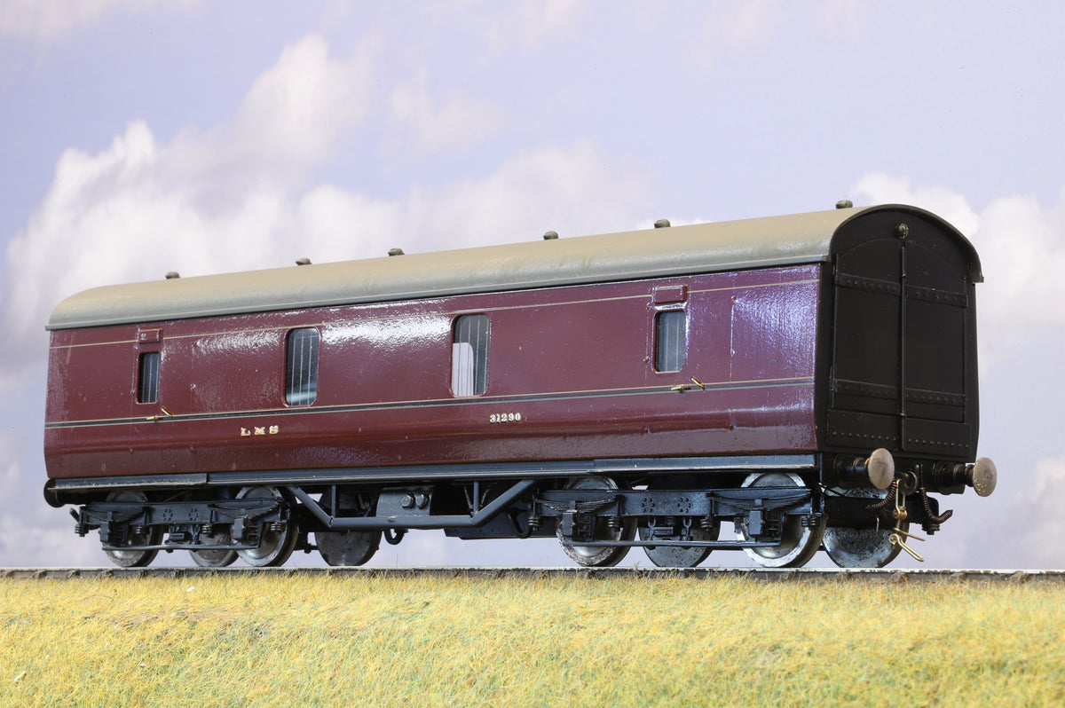 EK Models Finescale O Gauge LMS 42ft Parcels Van