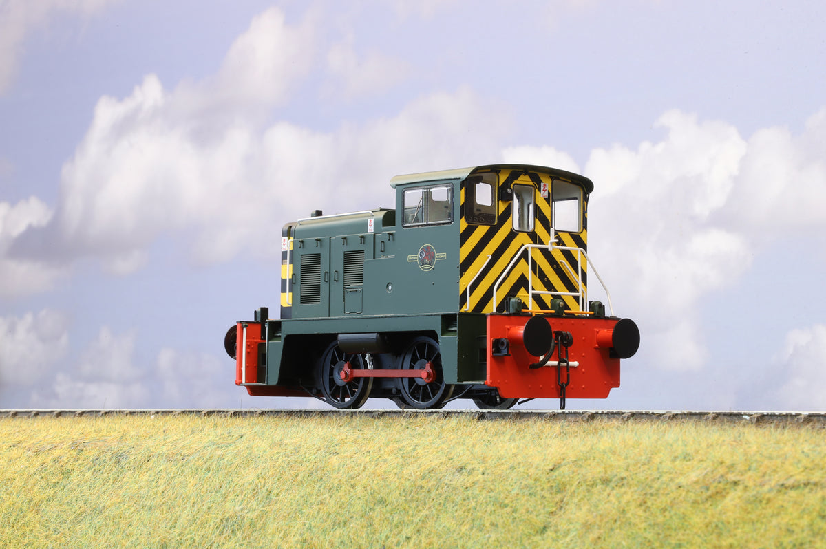 NEW Heljan Class 02 Unnumbered BR Green with Wasp Stripes