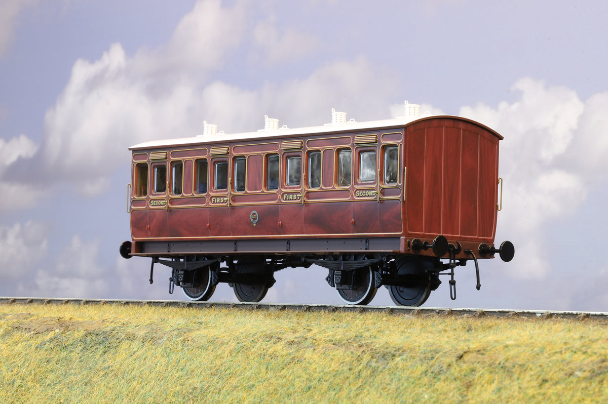 Dapol Finescale O Gauge Stroudley 4-Wheel Oil Lit Suburban Mahogany No. 301 (With Buffers)