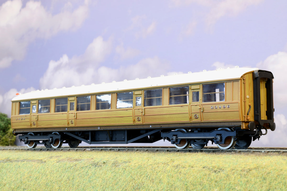 Hattons Finescale O Gauge Gresley Teak Corridor Third No.23896