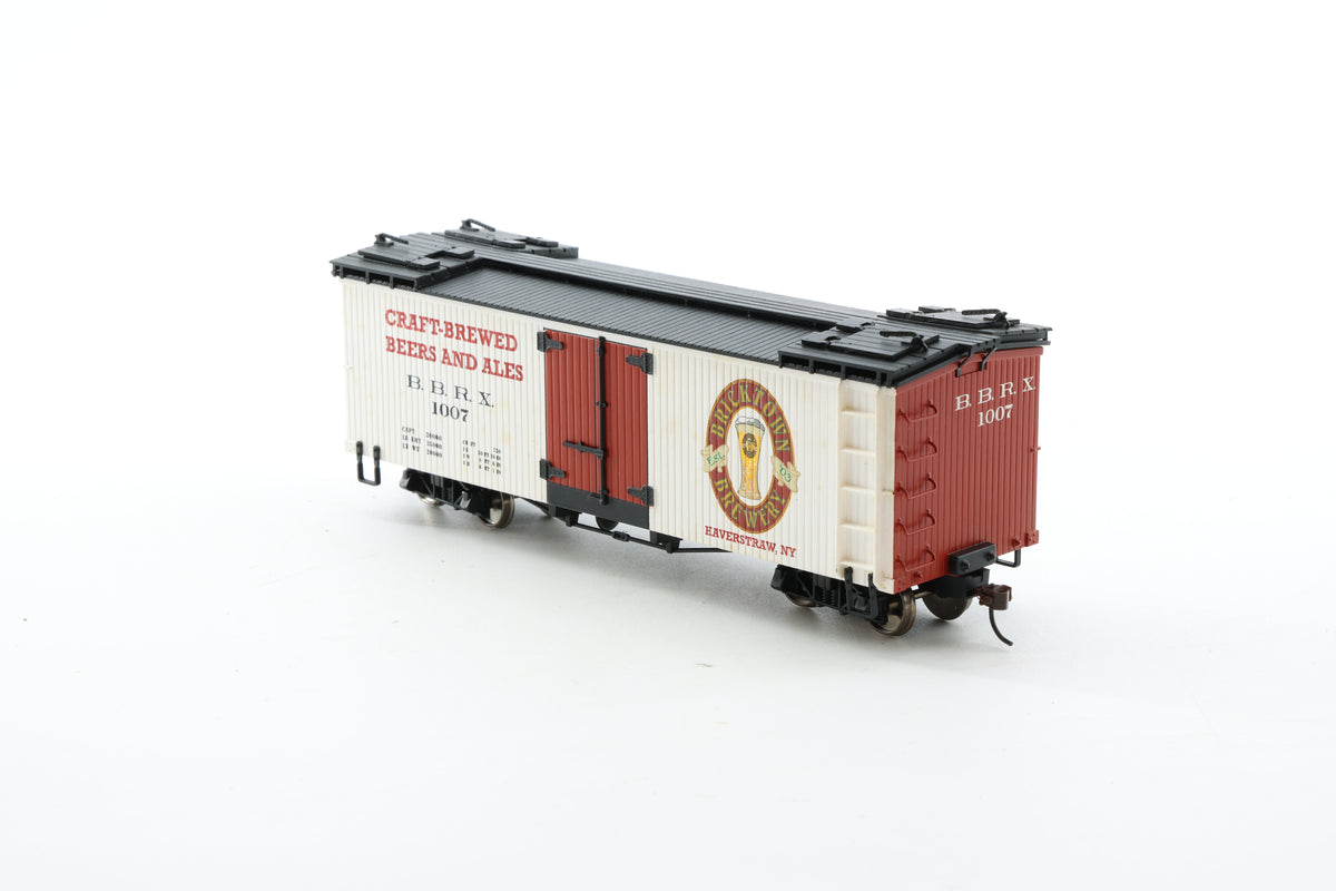 Spectrum/Bachmann On30 Bricktown Brewery Box Car