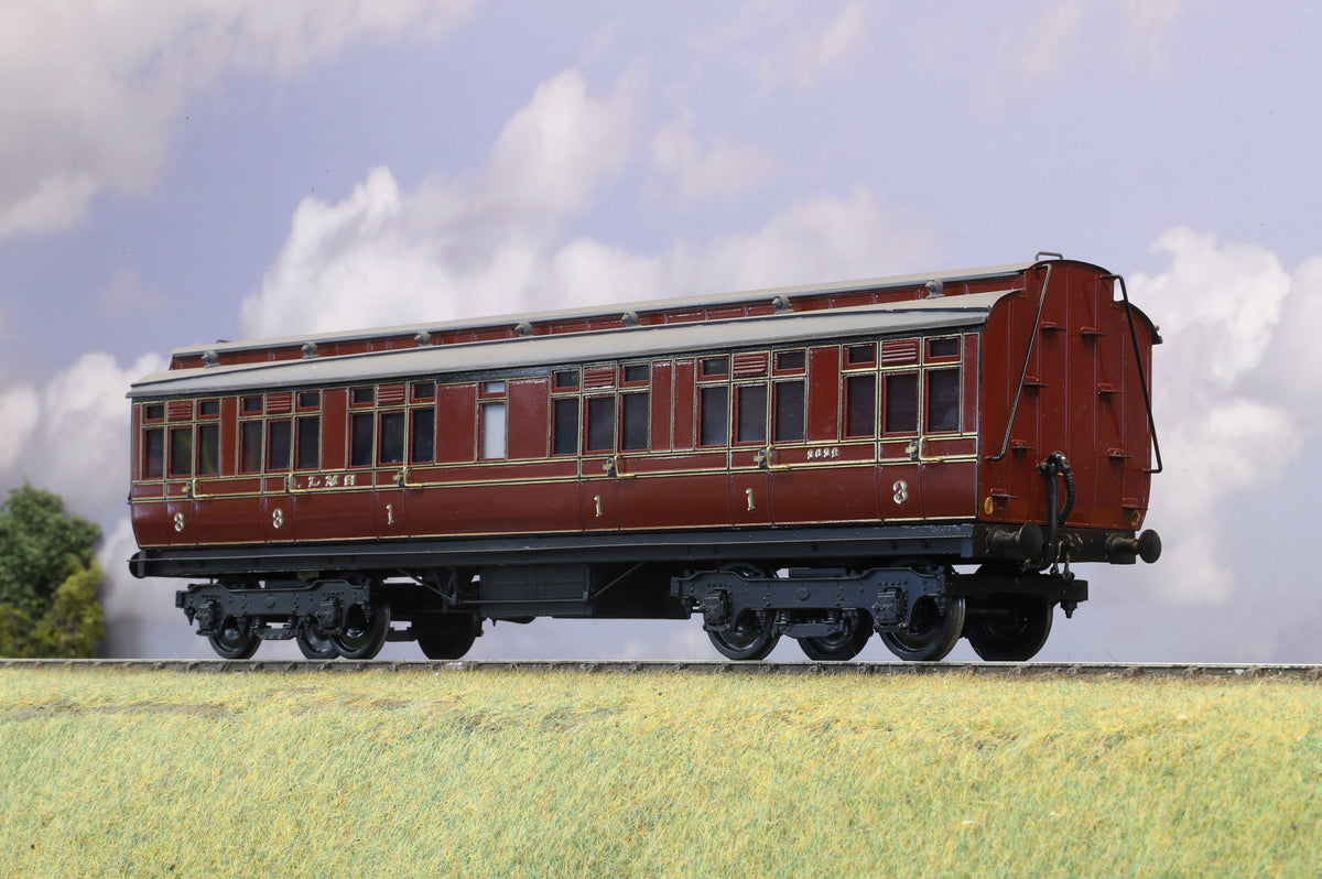 Kit-built Finescale O Gauge  ex-Midland Railway Clerestory Composite No.3632