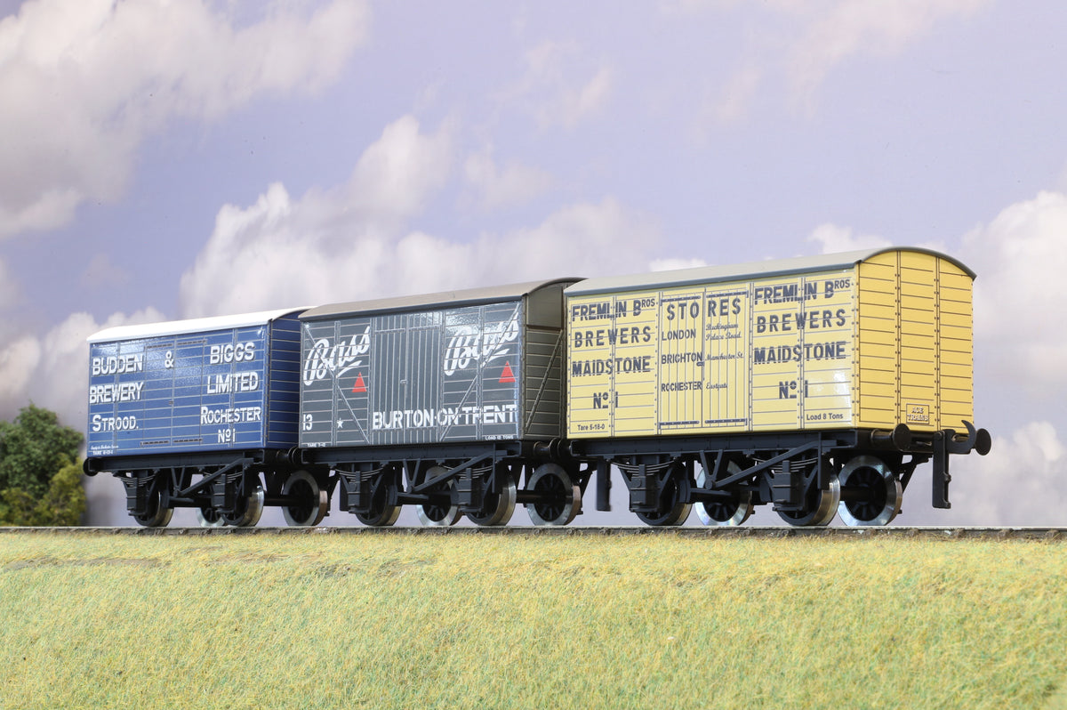 Ace Trains Coarse Scale O Gauge Beer Van Set