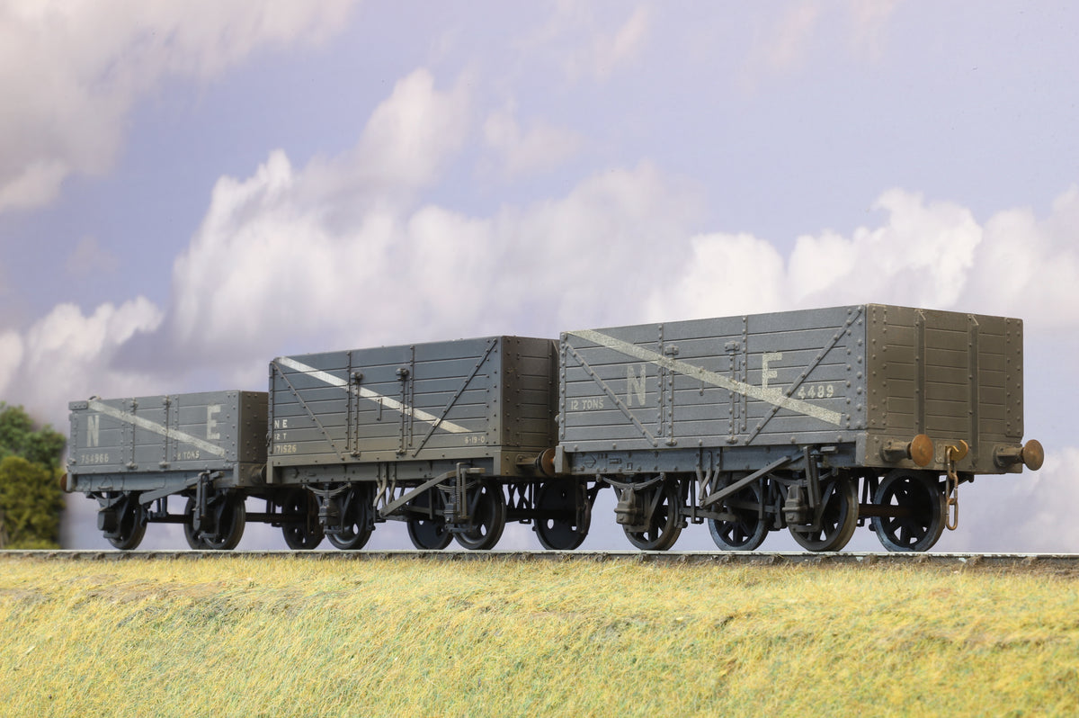 Kit Built Finescale O Gauge Rake of LNER Coal Wagons, Weathered