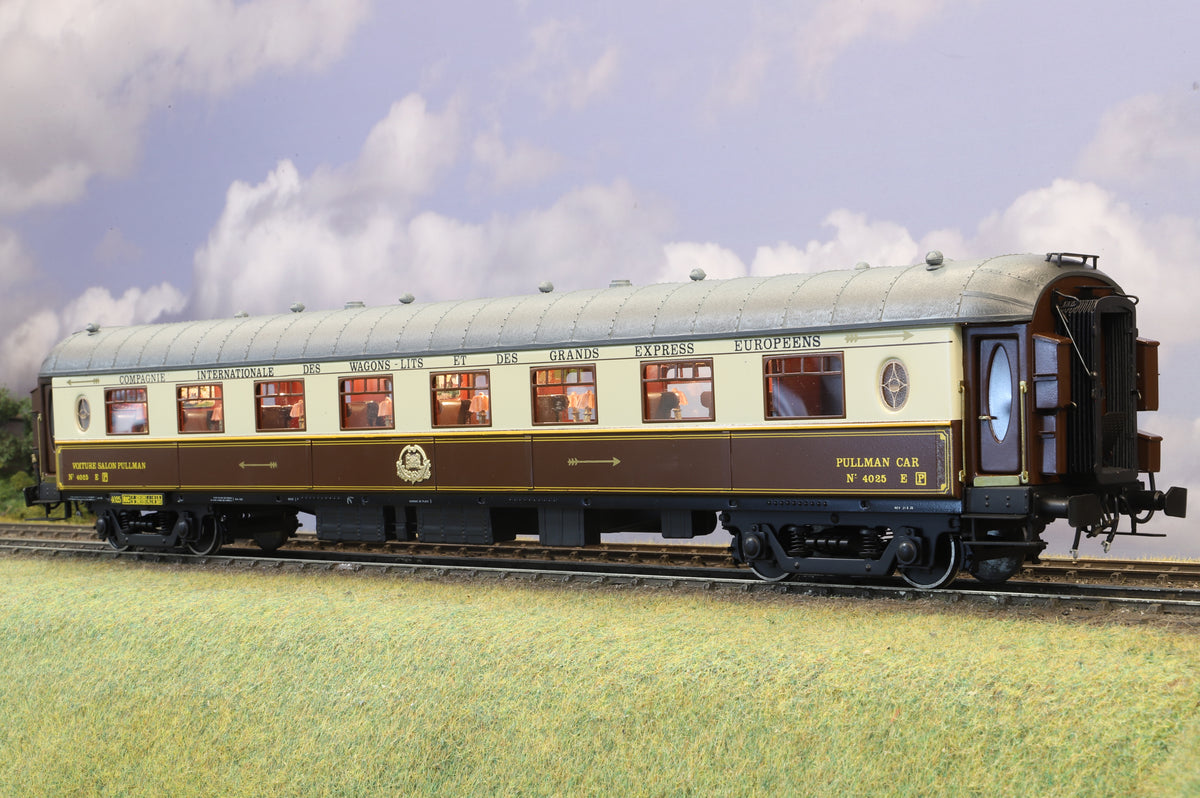 Fulgurex/Elettren Finescale O Gauge CIWL Pullman Car 'Golden Arrow' No. 4025