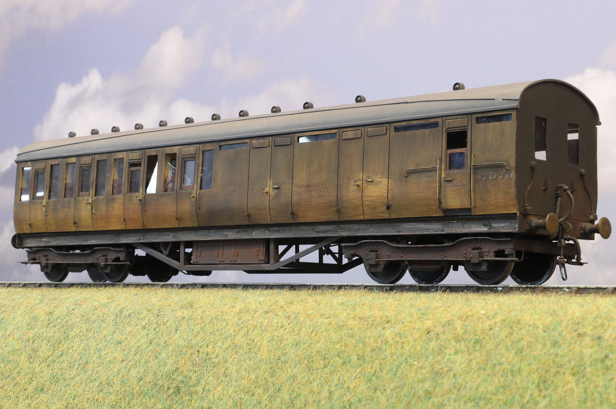 Finescale O Gauge (Kit-Built) LNER Thompson Suburban Brake Third  No. 87076