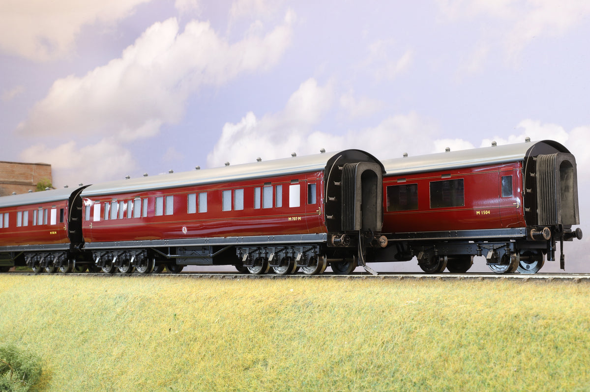 Darstaed Coarse Scale O Set of 3 LMS Period II Coaches BR Maroon &#39;Set C&#39;