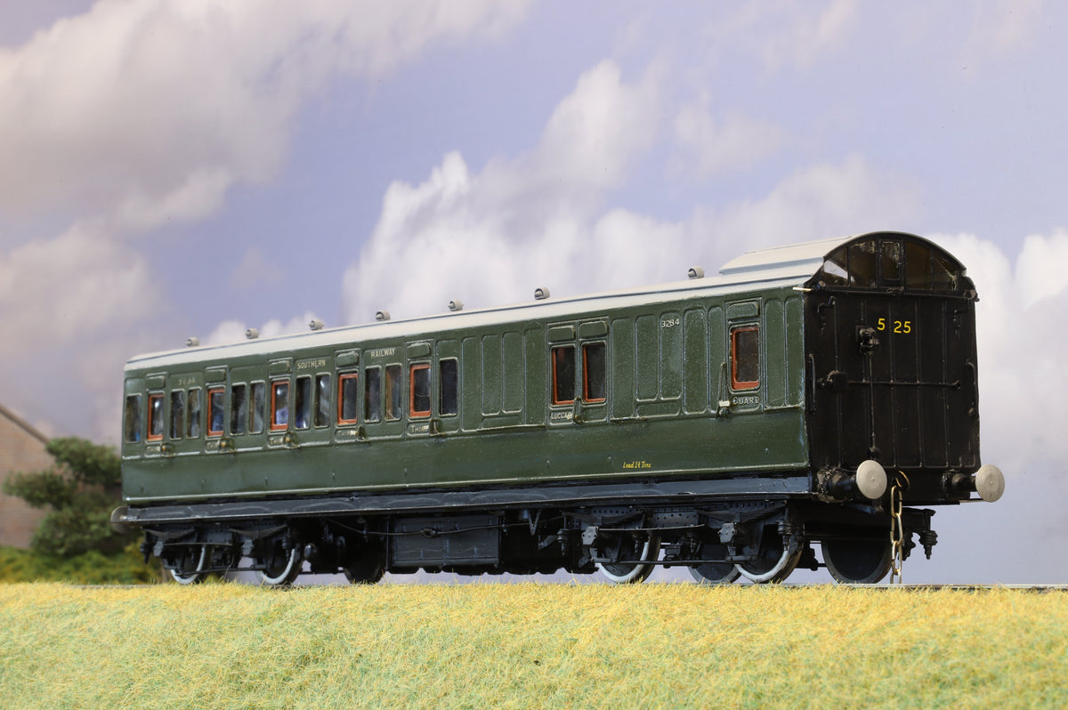 WORKSHOP Kit-built Finescale O Gauge SE&CR 'Birdcage' Brake Coach No. 3284, SR Olive Green