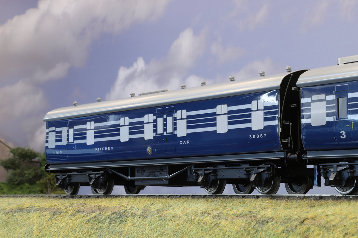 Ace Trains Coarse Scale O Gauge Rake of 9 x LMS 'Coronation' Coaches