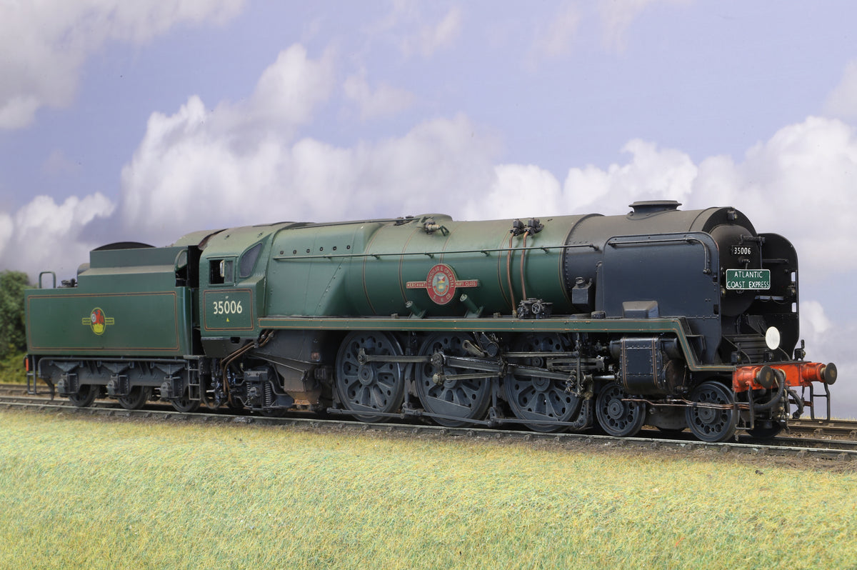 Finescale O Gauge (Kit-Built) ex-SR Rebuilt Merchant Navy No. 35006 'Peninsular & Oriental S. N. Co' BR Green Pro-Weathered