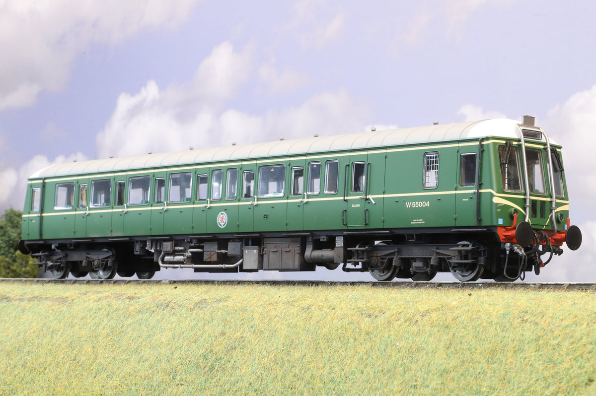 Dapol Finescale O Gauge Class 122 Railcar No. W55004 BR Green with Speed Whiskers