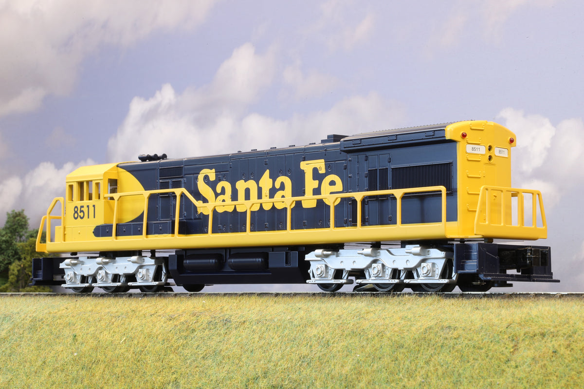 Williams (Bachmann) Coarse Scale O Gauge U33c Powered Loco Santa Fe (3-Rail)