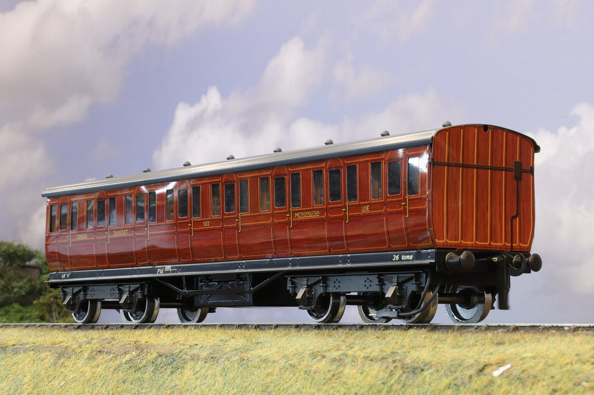 Darstaed Coarse Scale O Gauge London Transport Corridor Third (no PIckups)