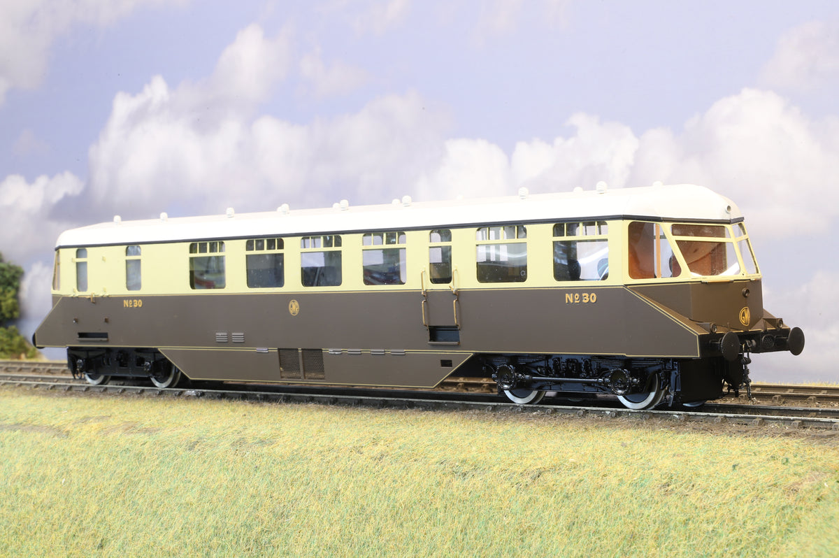 Sancheng/Tower Brass Finescale O Gauge GWR Passenger Railcar No. 30 GWR Shirtbutton