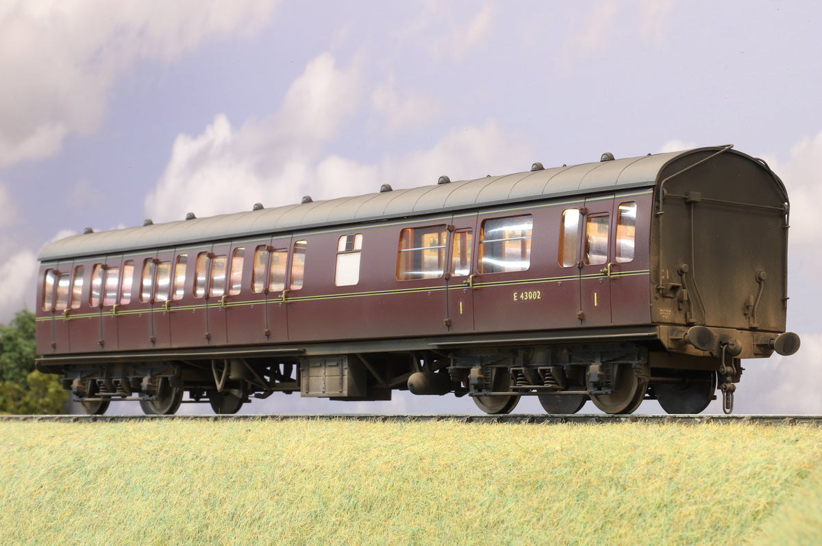 Rake of Three Darstaed Finescale O Gauge Mk1 Suburbans, BR Lined Maroon, Weathered