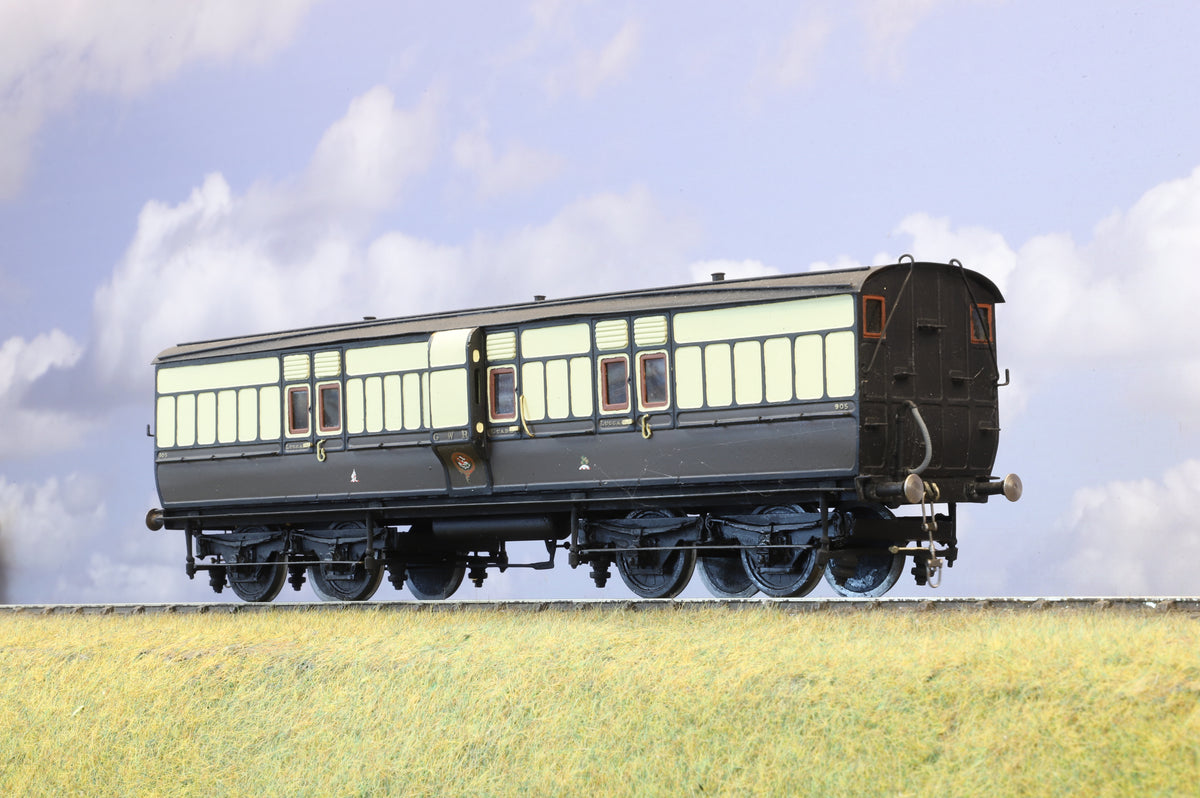 Mallard Models 7mm Finescale O Gauge GWR Chocolate and Cream Luggage Van, No.905