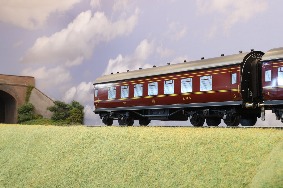 Ace Trains Coarse Scale Rake of Four LMS Coaches (2-/3rail)