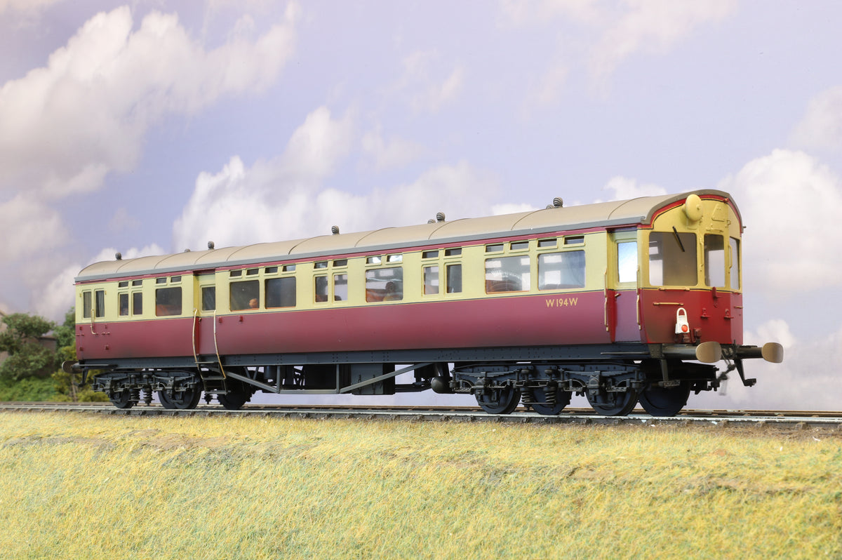 Sancheng/Tower Models 7mm Finescale O Gauge BR Carmine & Cream Autocoach, Weathered