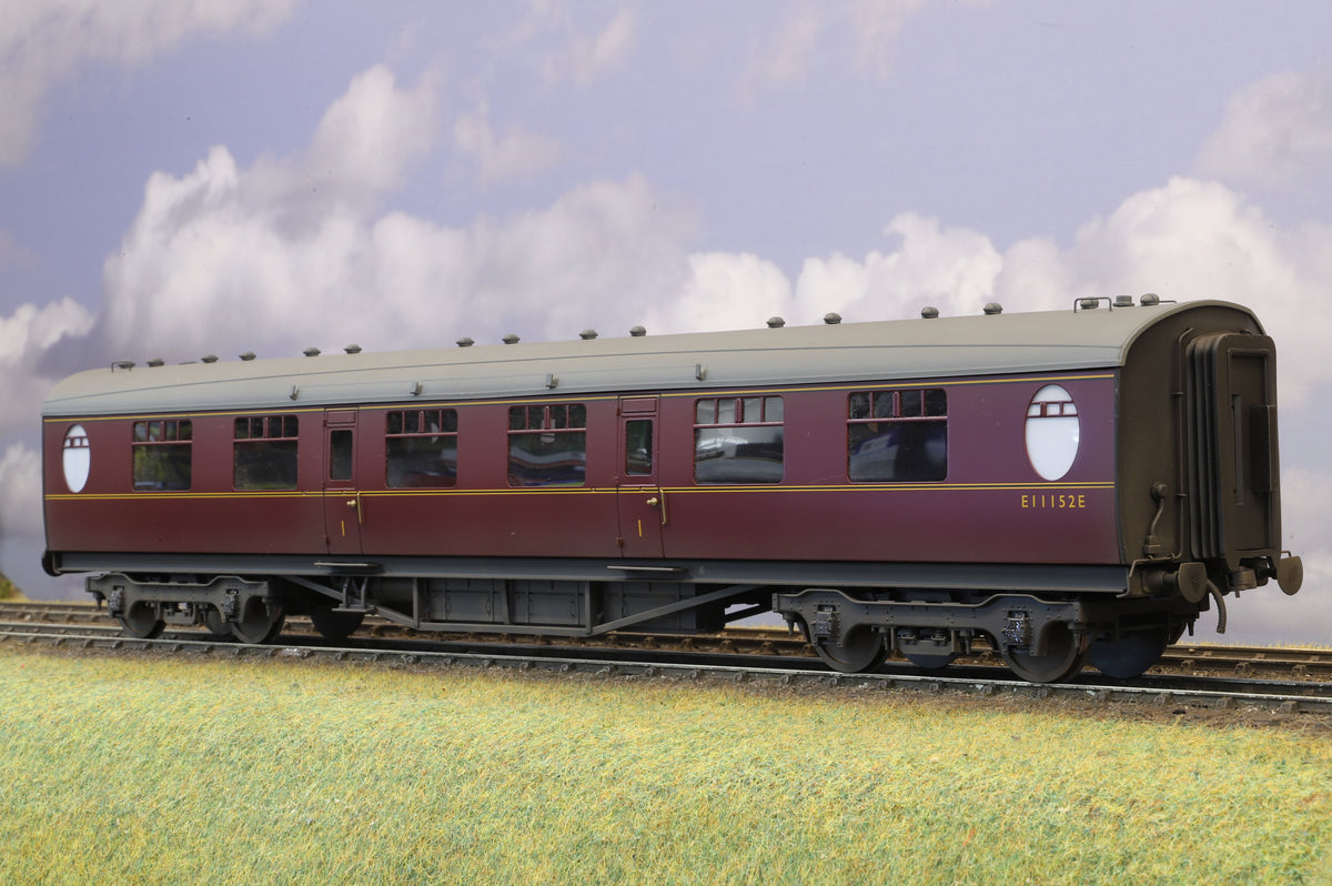 Golden Age Models Finescale O Gauge Peppercorn Class A2 No. 60528 'Tudor Minstrel' BR Green Late Crest DCC Sound & Smoke + Darstaed Rake of 5 Thompsons Pro-Weathered