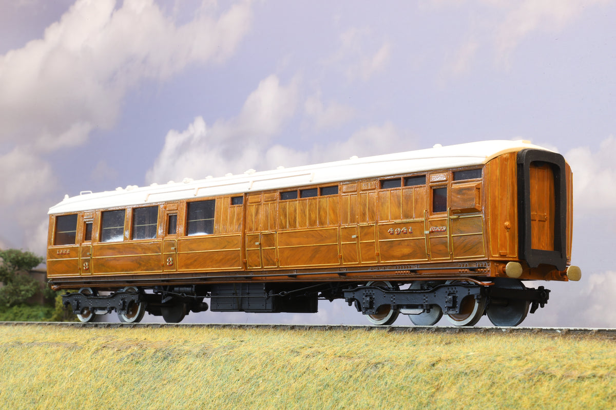 Finescale O Gauge (Kit-Built) LNER Gresely Teak Brake Third No. 4941