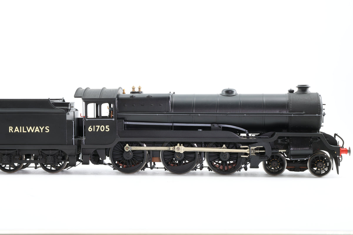 Finescale O Gauge (Kit-Built) ex-LNER B7 No.61705, BR Black 'British Railways'