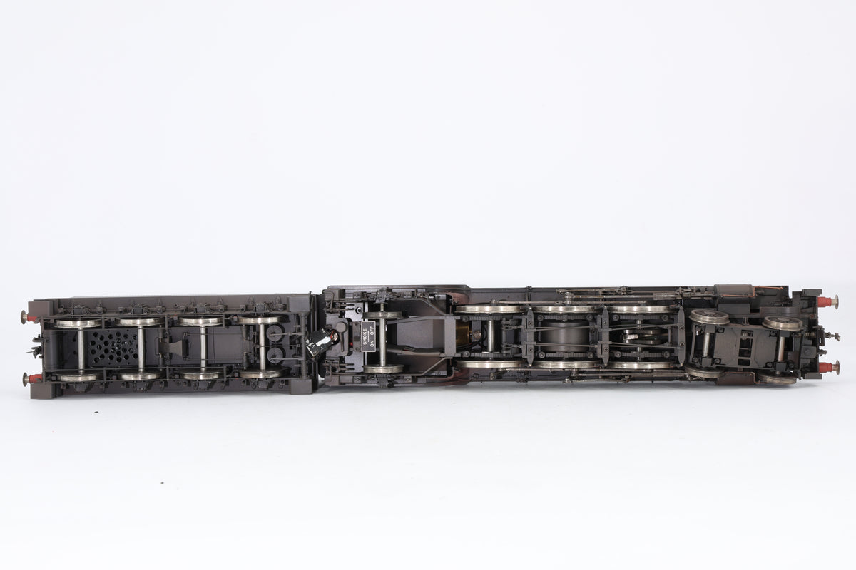 Golden Age Models Finescale O Gauge Peppercorn Class A2 No. 60528 'Tudor Minstrel' BR Green Late Crest DCC Sound & Smoke + Darstaed Rake of 5 Thompsons Pro-Weathered