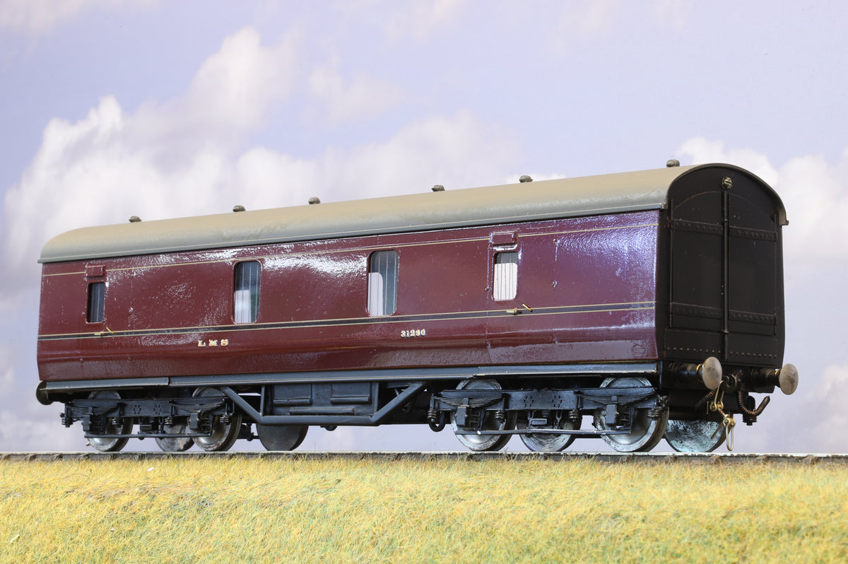 EK Models Finescale O Gauge LMS 42ft Parcels Van