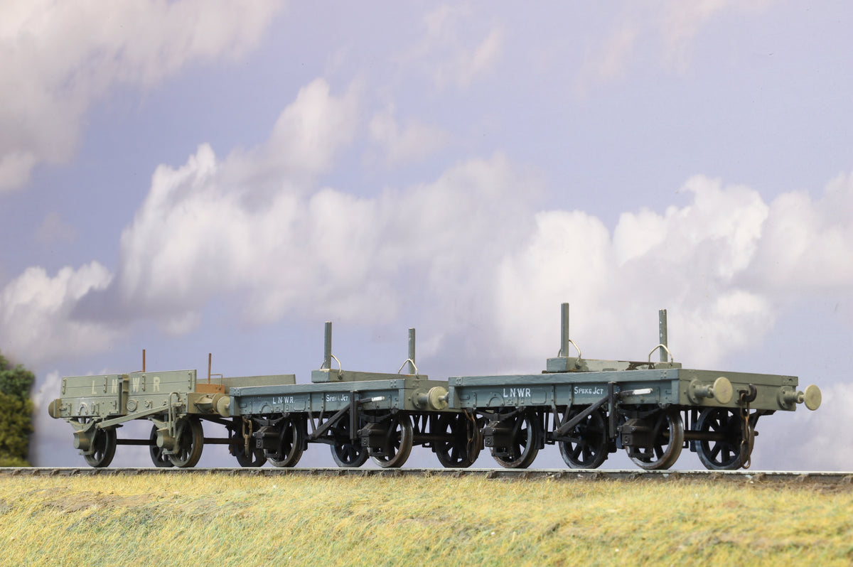 Finescale O Gauge (Kit-Built) LNWR Flatbed Wagons