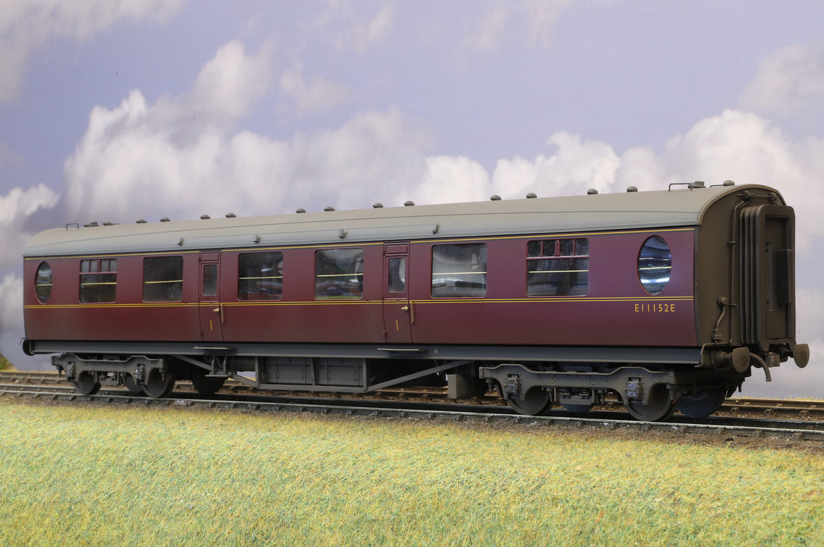 Golden Age Models Finescale O Gauge Peppercorn Class A2 No. 60528 'Tudor Minstrel' BR Green Late Crest DCC Sound & Smoke + Darstaed Rake of 5 Thompsons Pro-Weathered