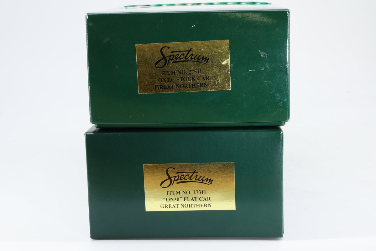 Spectrum/Bachmann On30 Pair of Great Northern Freight Cars