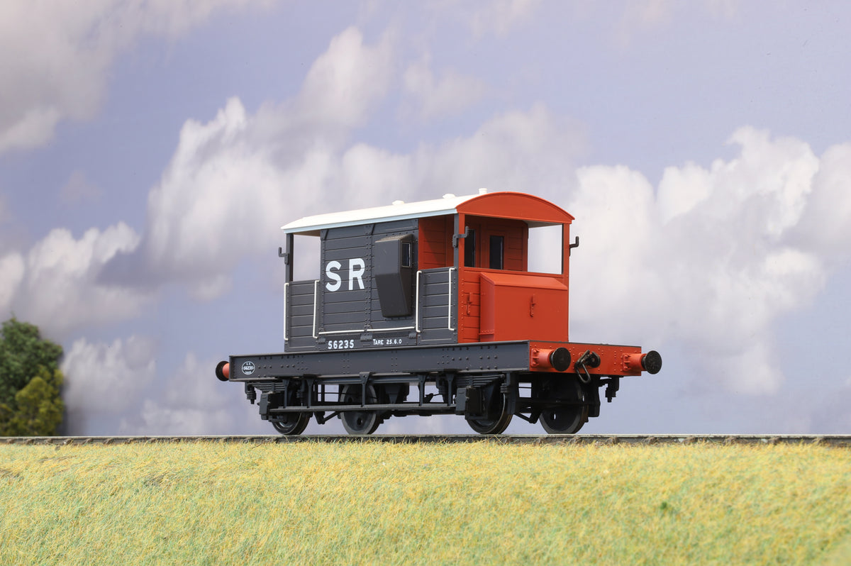 Dapol Finescale O Gauge SR Brake Van Brown/Red Large Letters