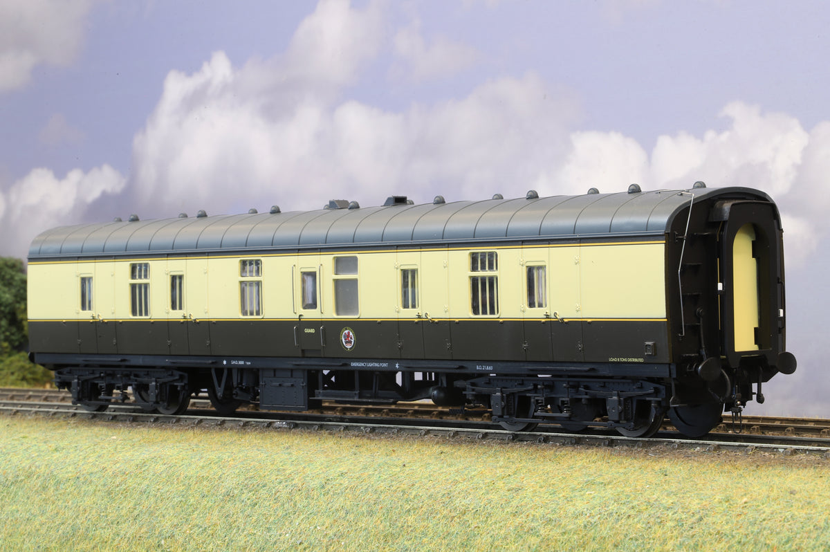 Heljan Finescale O Gauge 57' BG MK1 BG Chocolate & Cream, Unnumbered (item No.4953)