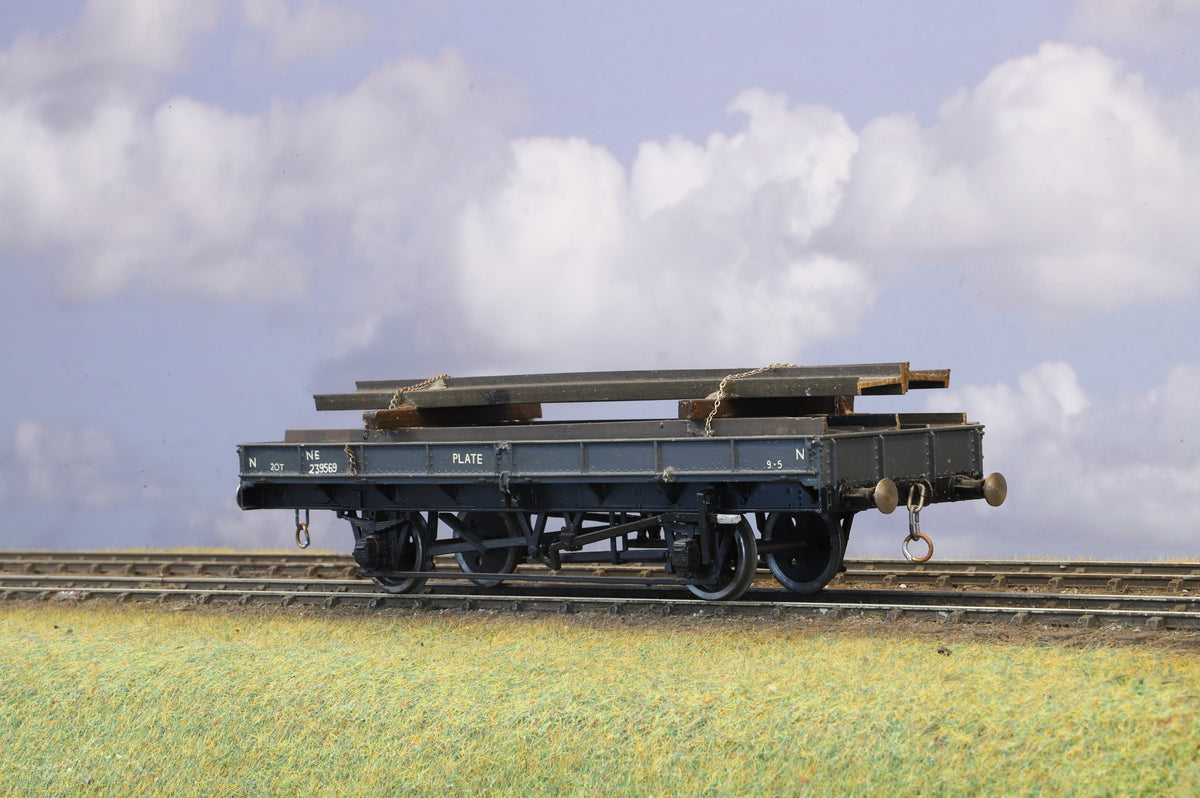 Parkside Finescale O Gauge 20 Ton Plate Wagon with load