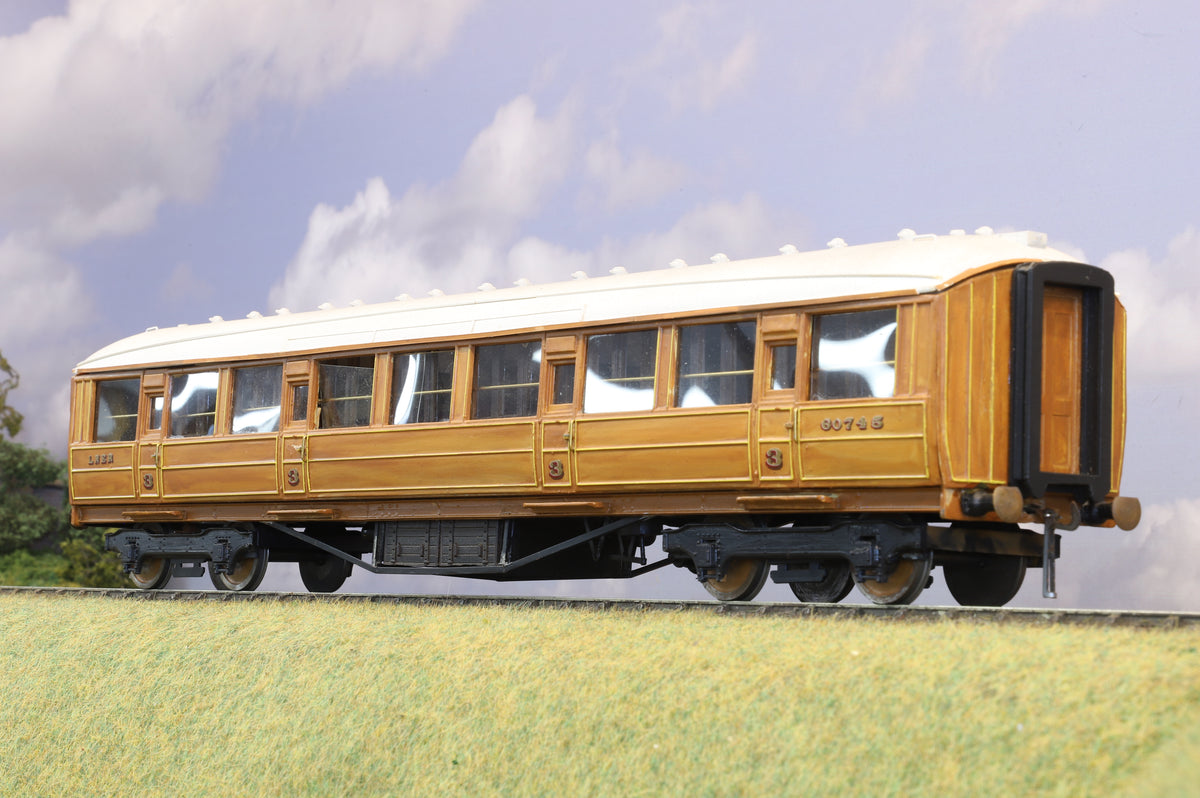 Finescale O Gauge (Kit-Built) LNER Gresley Teak Corridor Third No. 60745