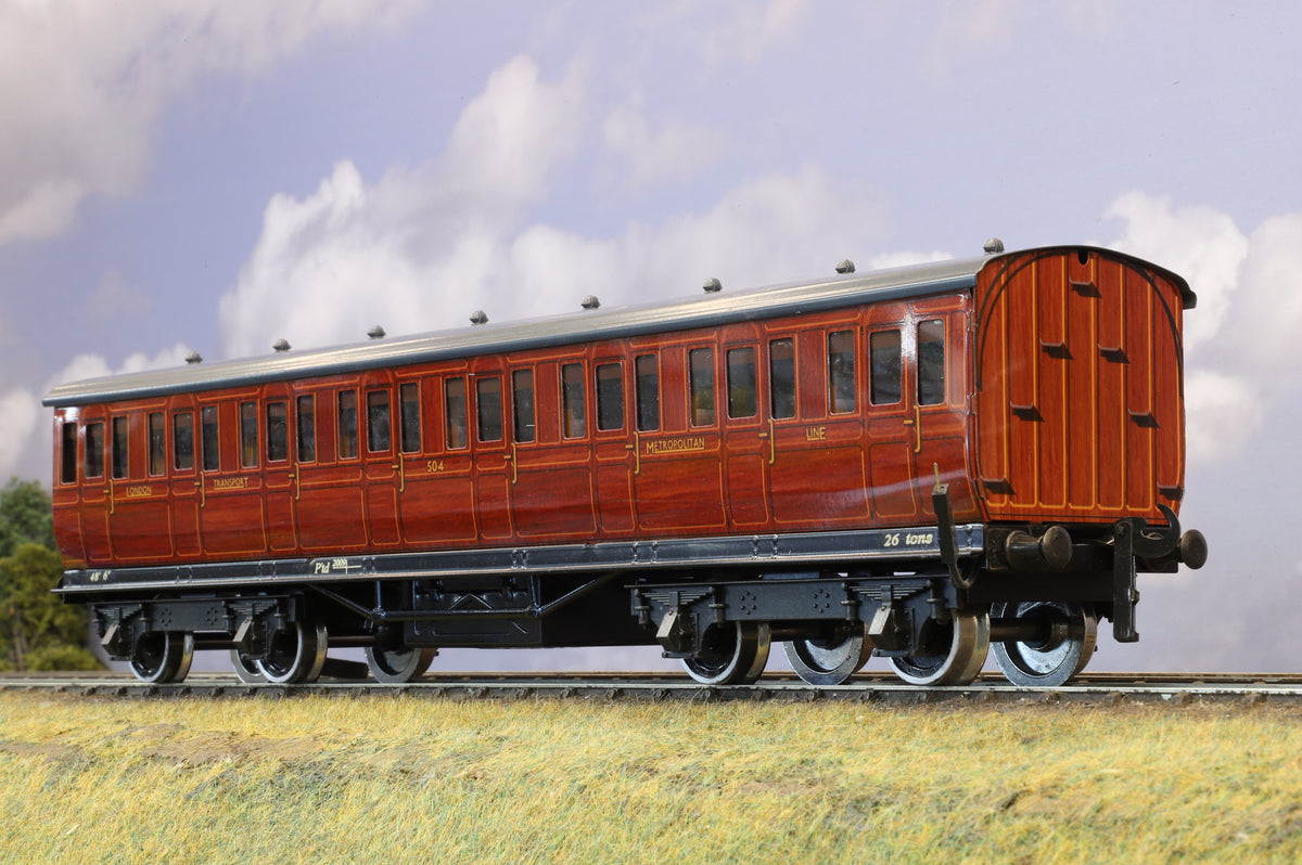 Darstaed Coarse Scale O Gauge London Transport 3rd Non-Corridor Coach (No Pick-Ups)