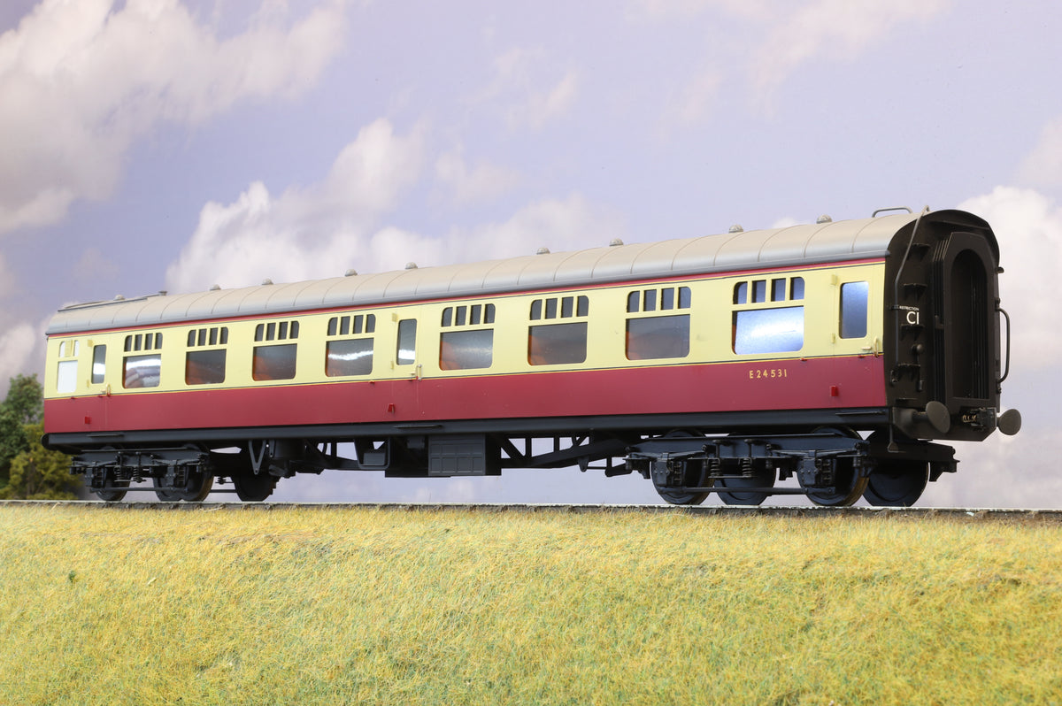 Sancheng Finescale O Gauge Mk1 Corridor Second BR Crimson &amp; Cream (Brass Construction)