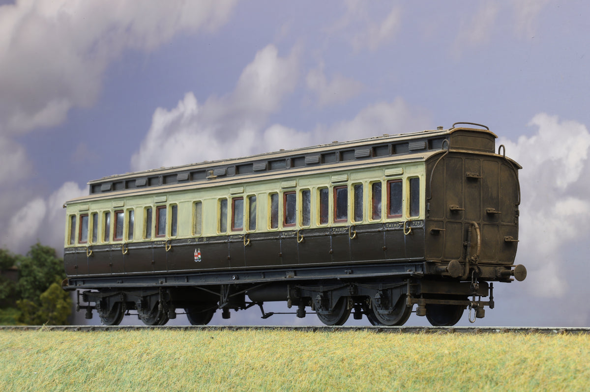 Finescale O Gauge (Kit-Built) GWR Composite First/Third Clerestory Coach No. 7273