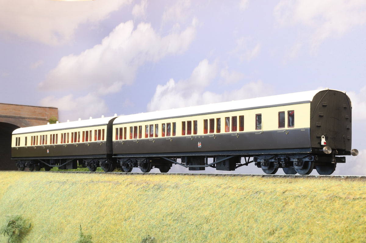 Finescale O Gauge (Kit-Built) GWR B Set Pair of Coaches