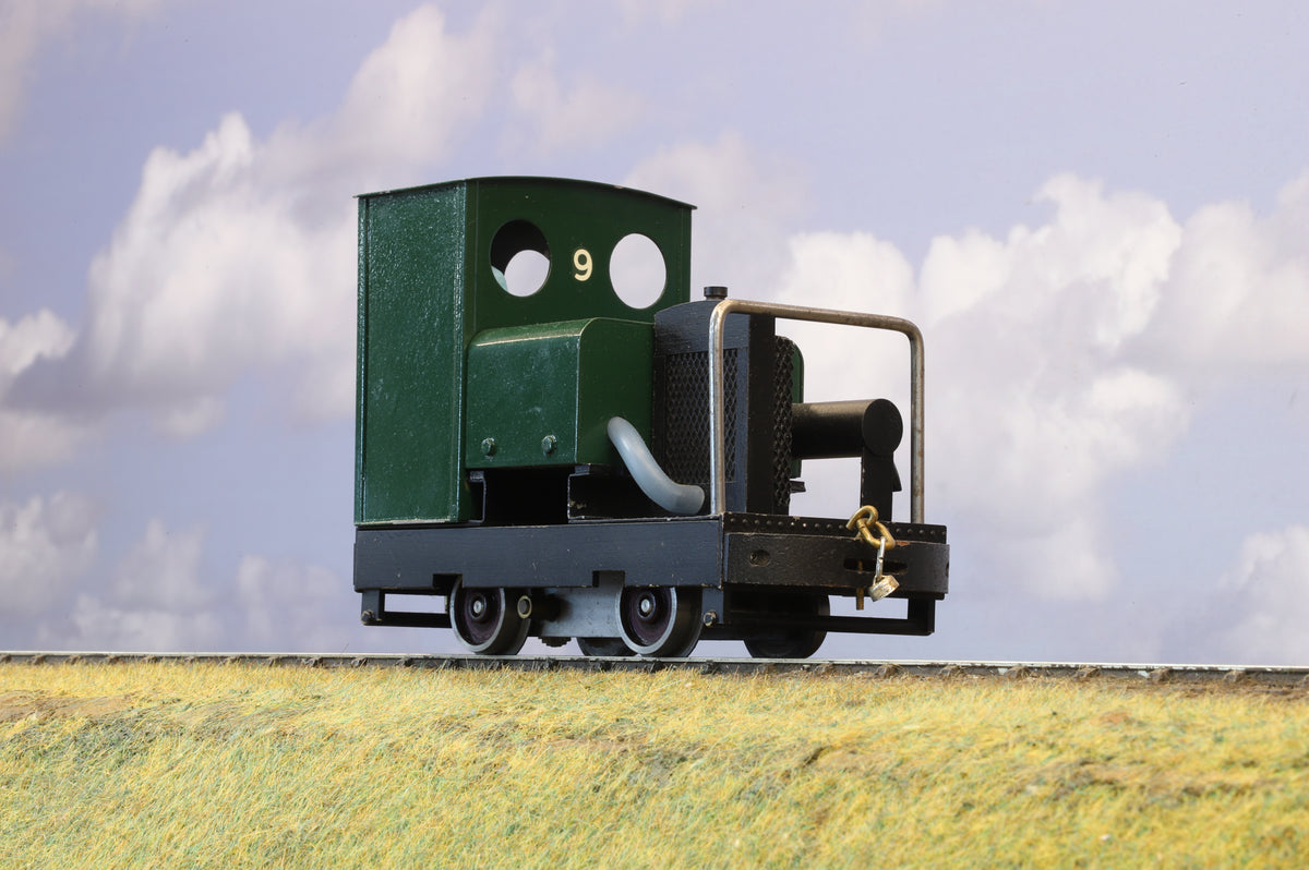 Kit/Scratch-Built 16mm Narrow Gauge Diesel Hydraulic Shunter 0-4-0, Green