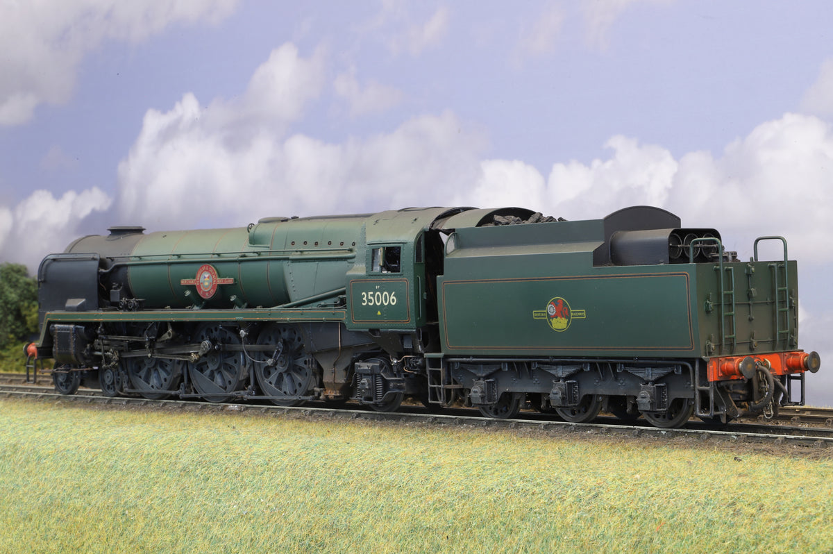 Finescale O Gauge (Kit-Built) ex-SR Rebuilt Merchant Navy No. 35006 'Peninsular & Oriental S. N. Co' BR Green Pro-Weathered