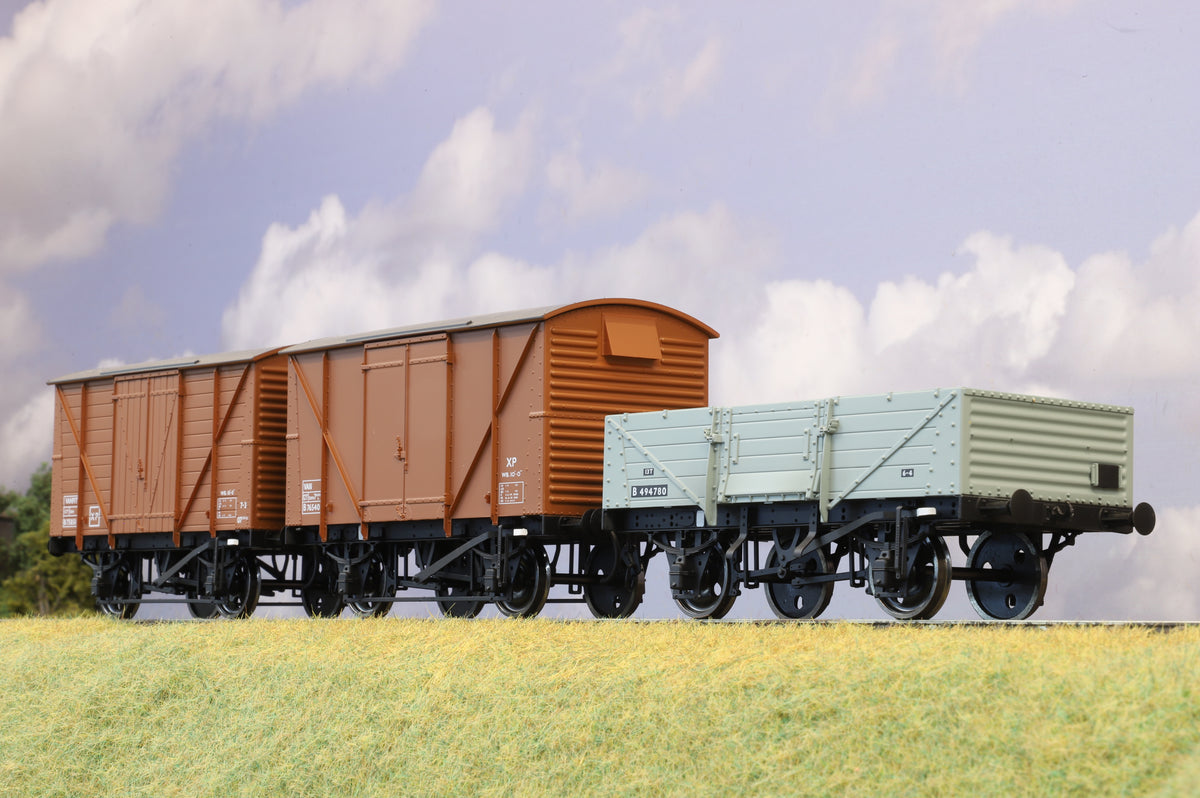 Dapol Finescale O Gauge Rake of 3 Wagons/Vans